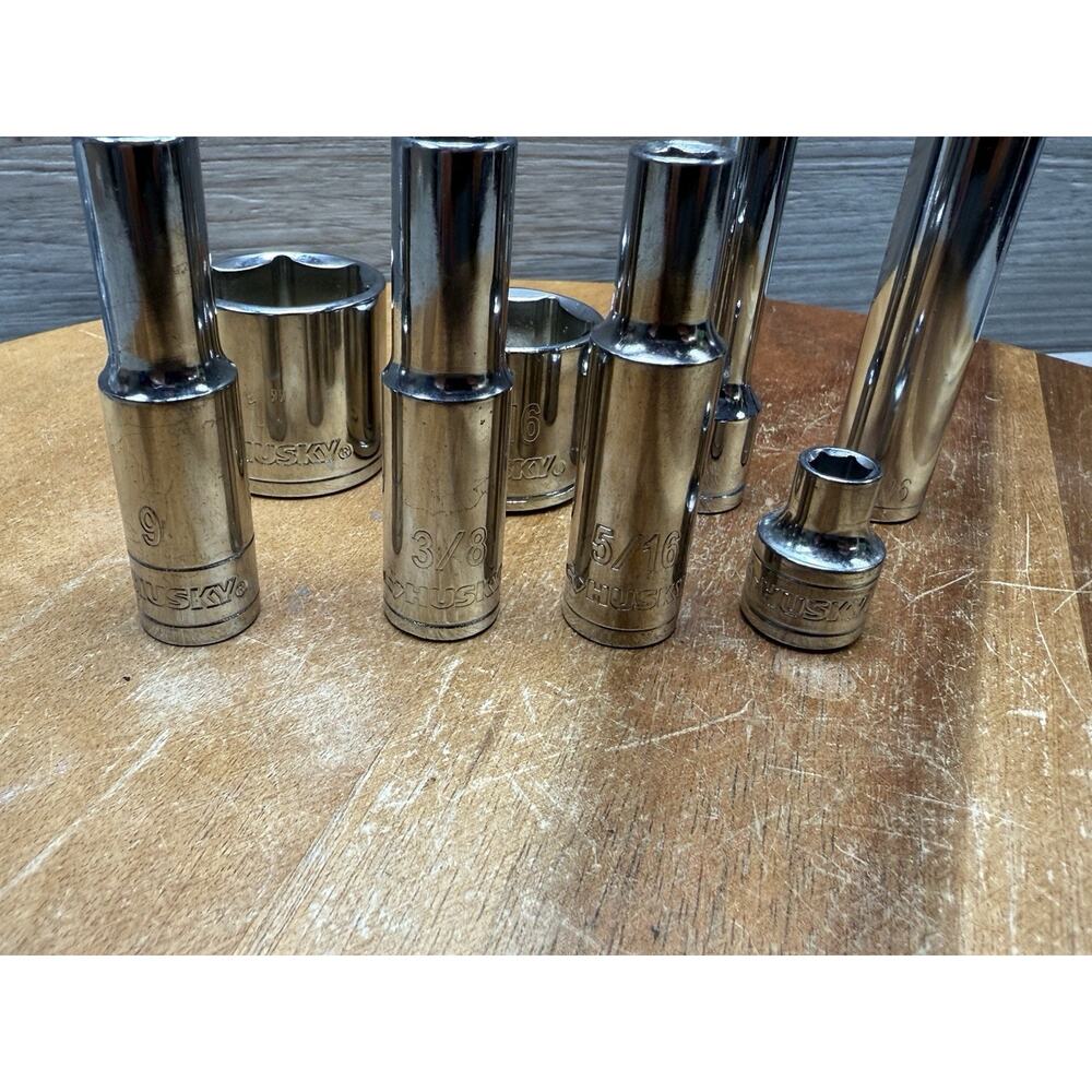 Lot Of 8 Husky Sockets